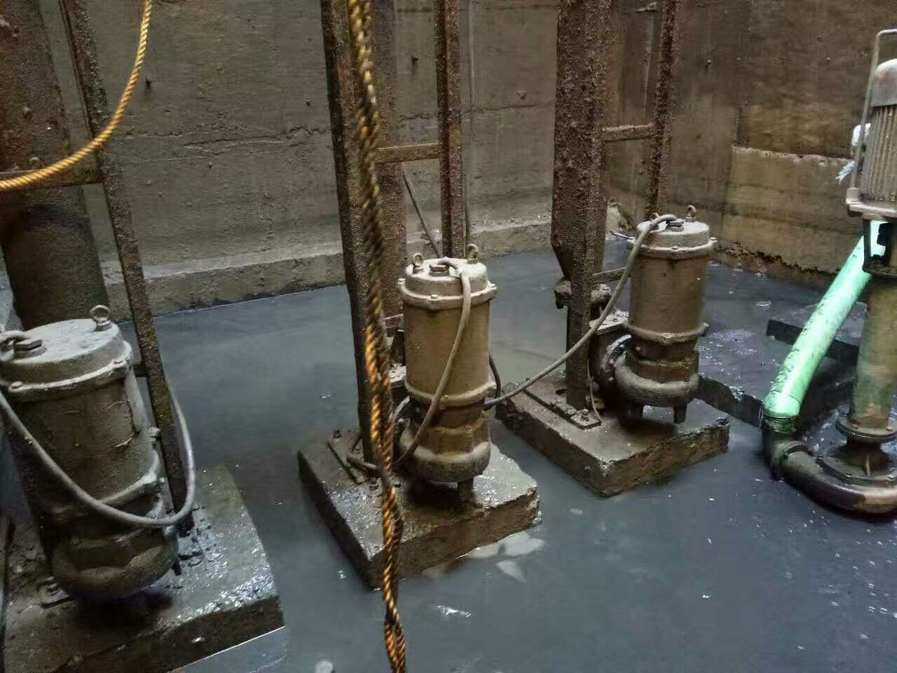 正安污水池清理